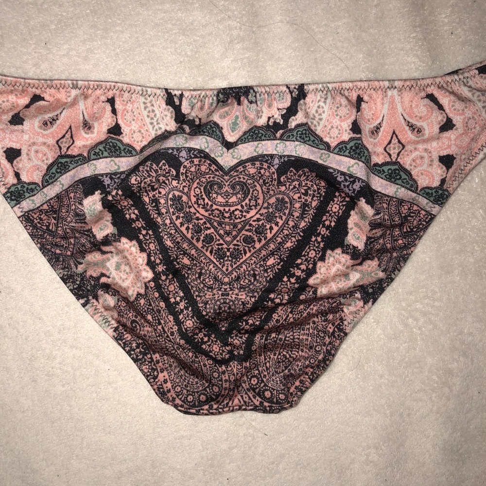 Rare Victoria’s Secret paisley bikini bottoms